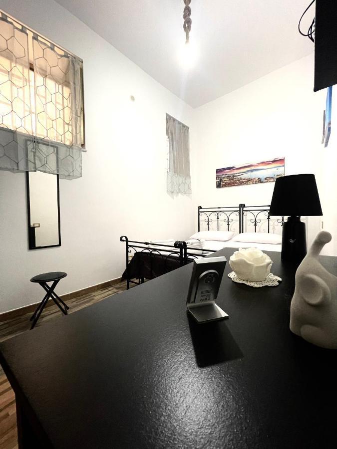 L'Oasi Di Luis Villa เนเปิลส์ ภายนอก รูปภาพ